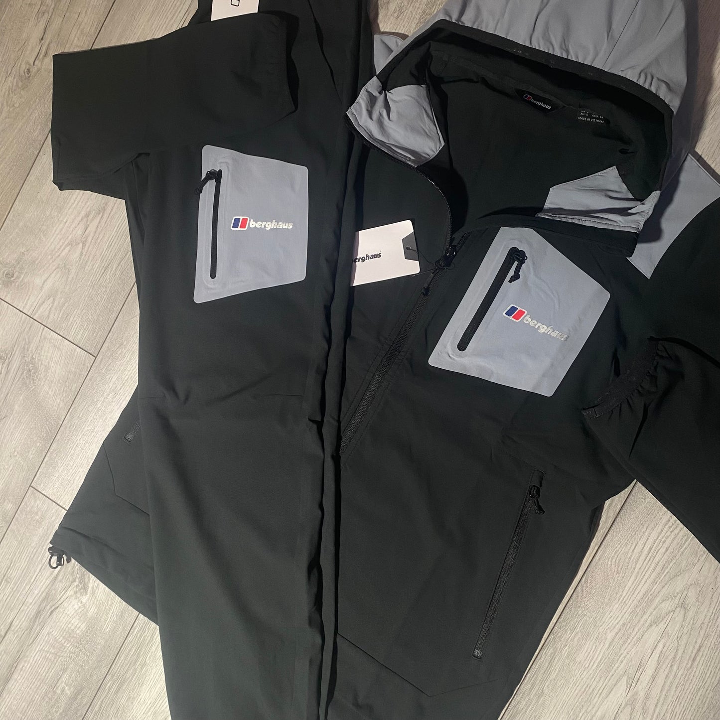 BERGHAUS WOVEN TRACKSUIT - GREY/BLACK