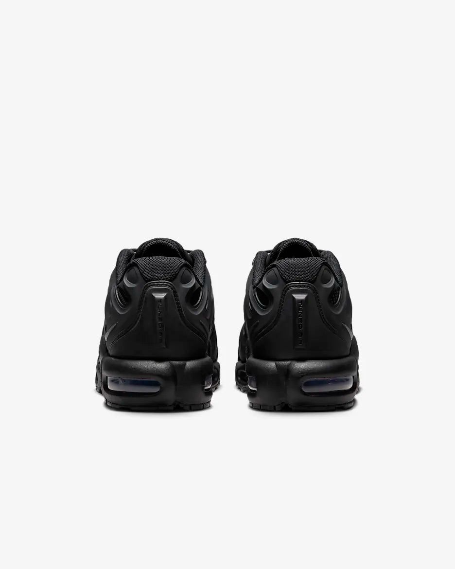 NIKE AIR MAX DRIFT - BLACK