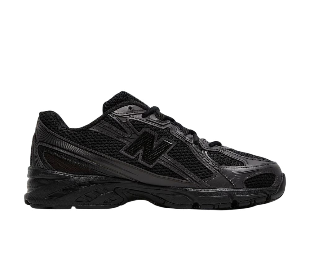 NEW BALANCE 740 - BLACK