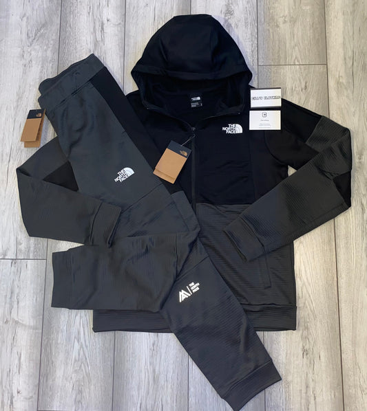 NORTH FACE MOUNTAIN ATHLETICS TRACKSUIT - BLACK/ASPHALT GREY