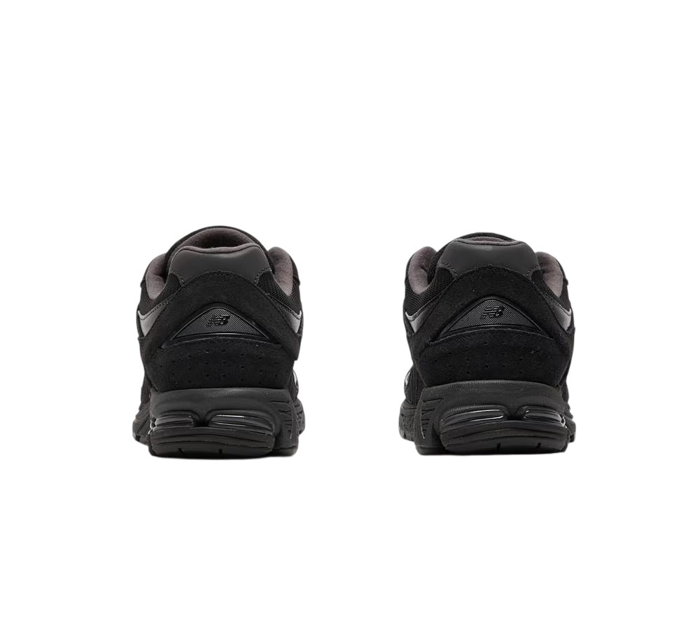 NEW BALANCE 2002R TRAINER - BLACK