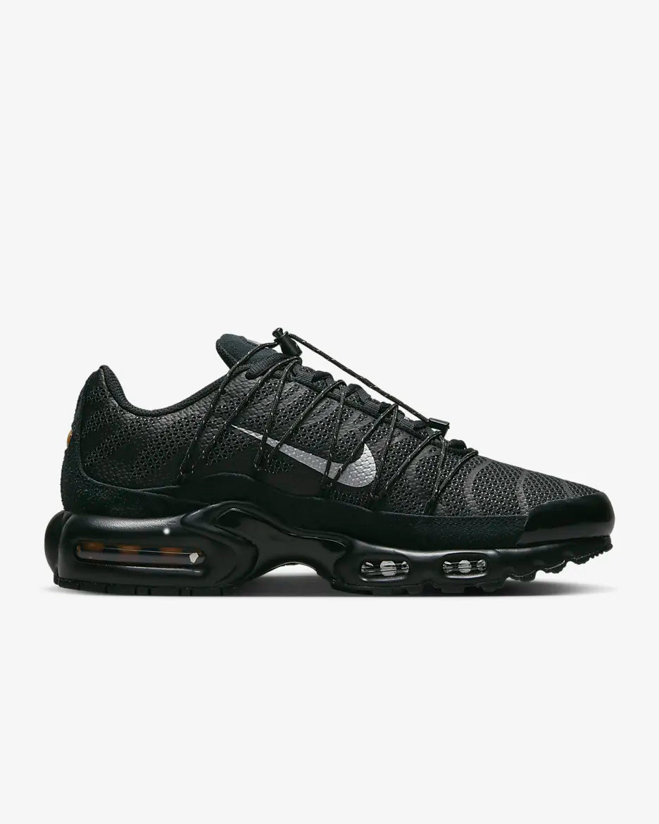 NIKE AIR MAX PLUS UTILITY - BLACK