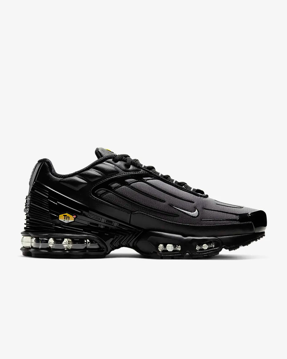 NIKE AIR MAX PLUS  - BLACK/WHITE